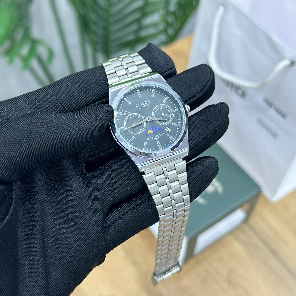 Casio vintage series round dial