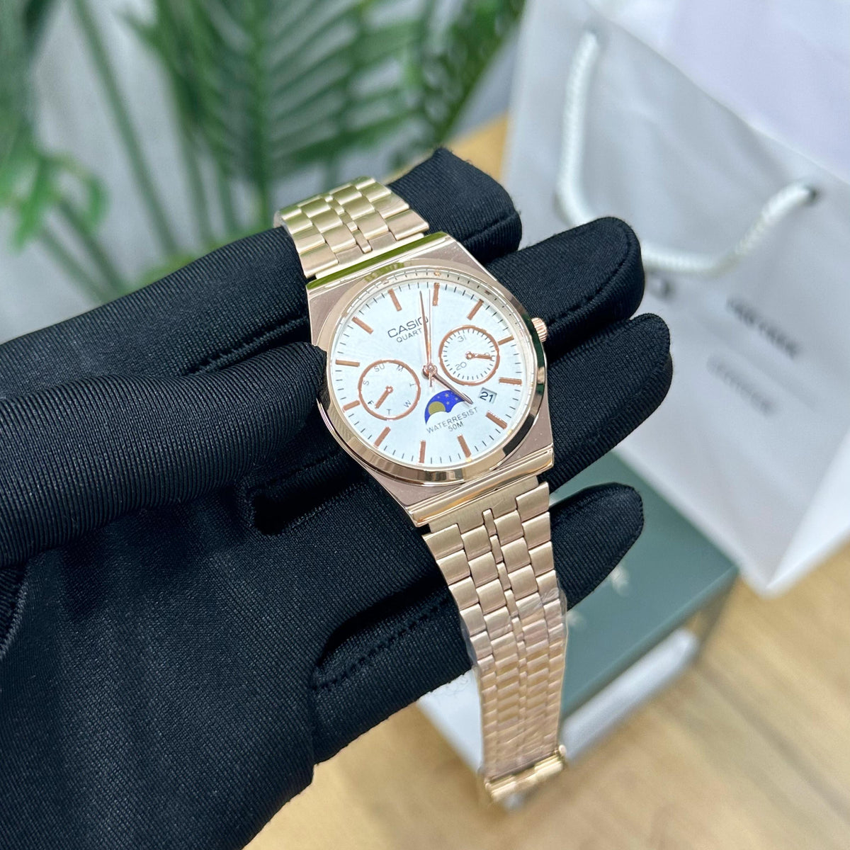 Casio vintage series round dial