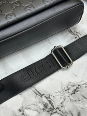 Gucci Bind Leather Bag